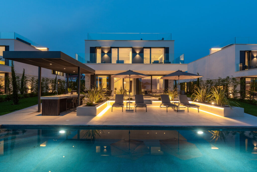 Reference Scorpio Dekori